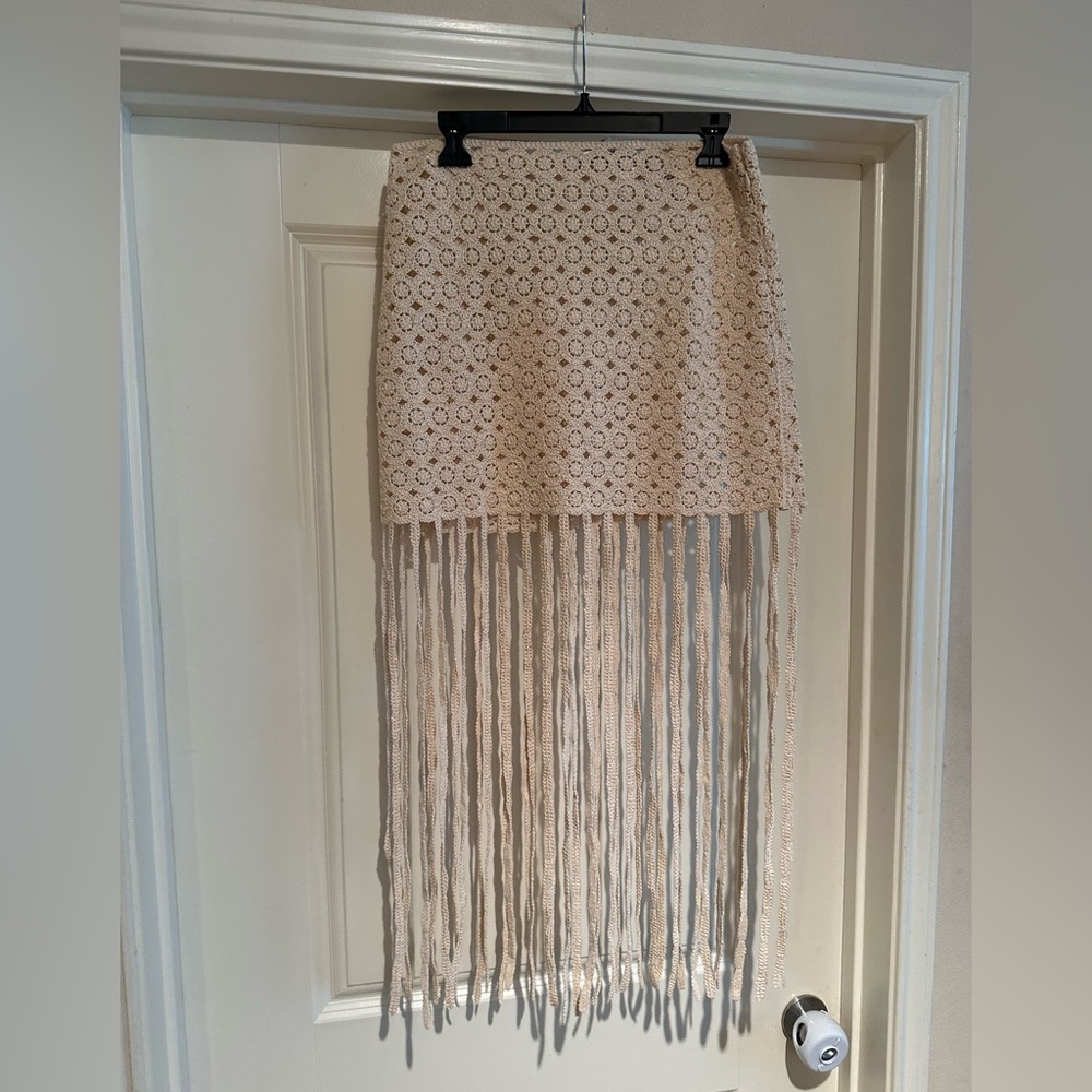 ZARA BLOGGERS FAV FRINGED CROTCHET SKIRT - Picture 13 of 13